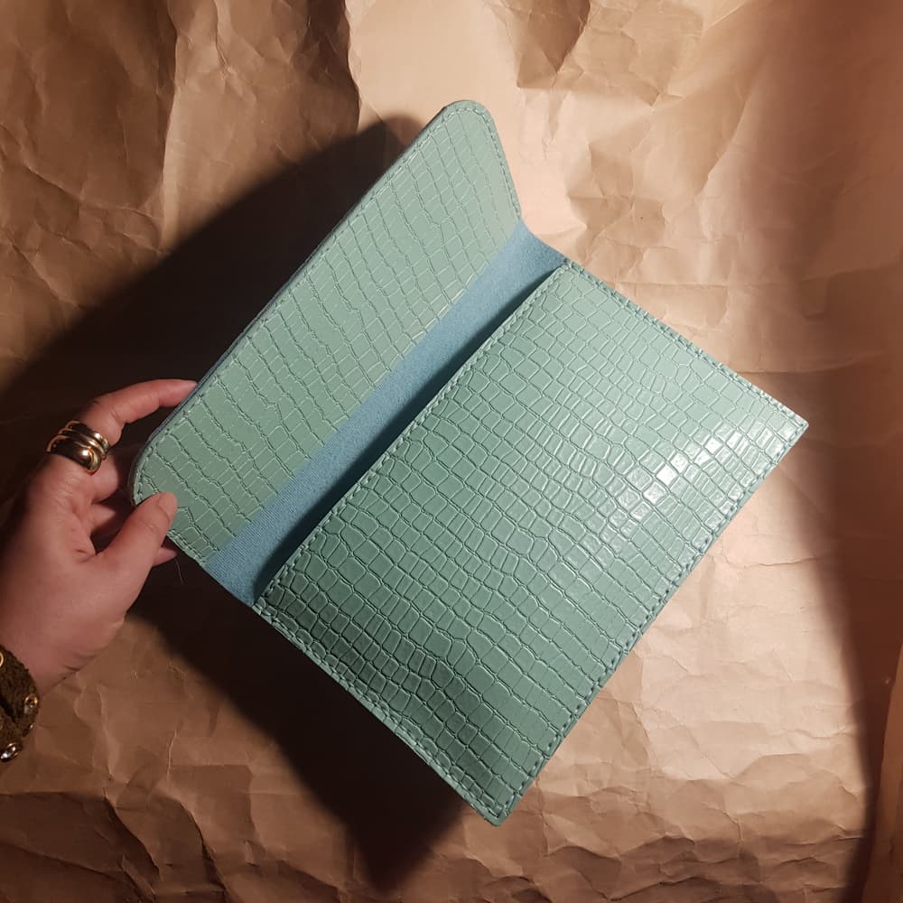 Minty Booksleeve