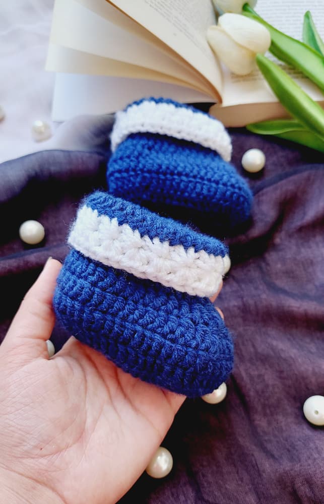 Dark blue baby crochet socks 