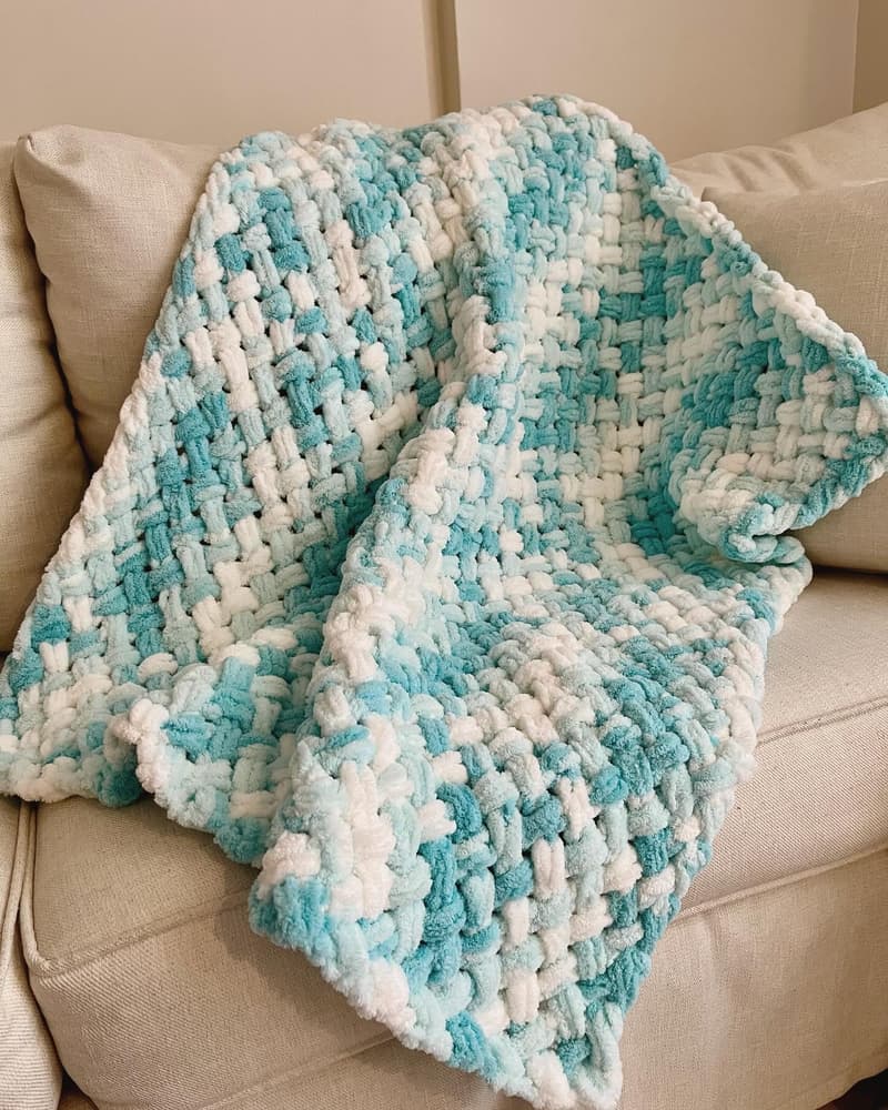 Fluffy Baby blanket 1
