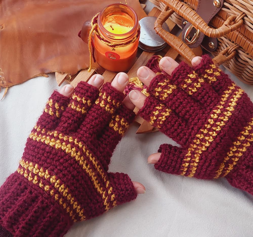 Harry potter crochet half finger  gloves 