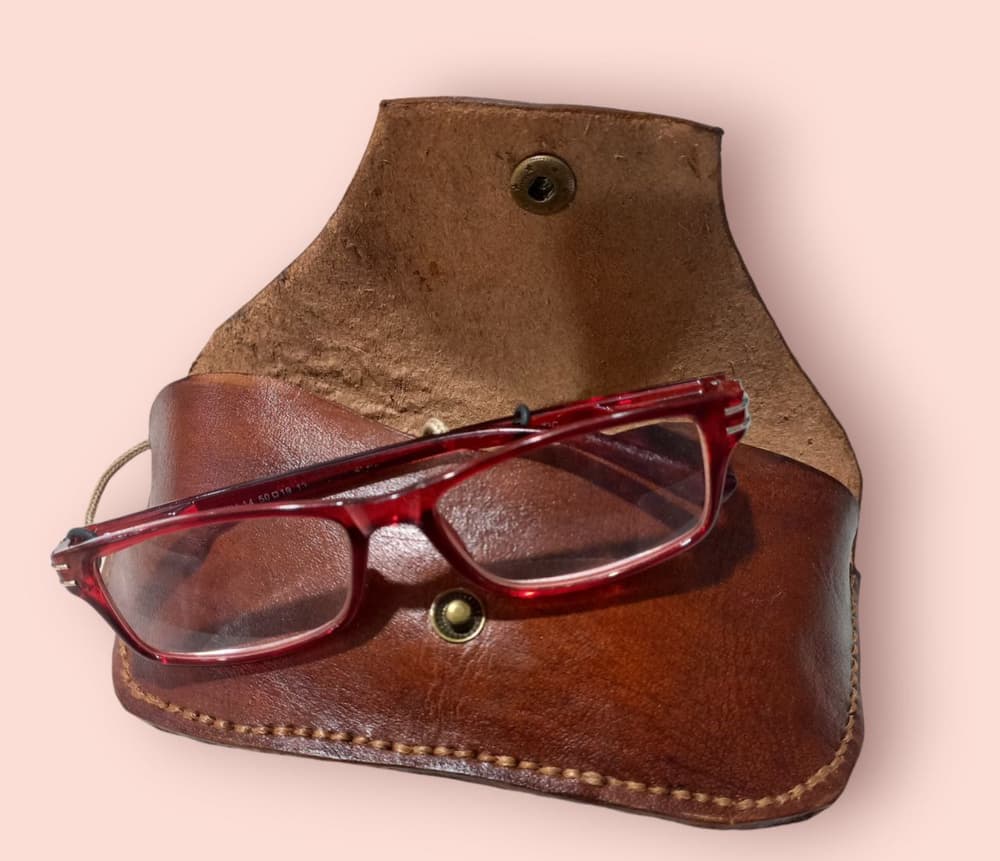 Natural leather sun glass cover
