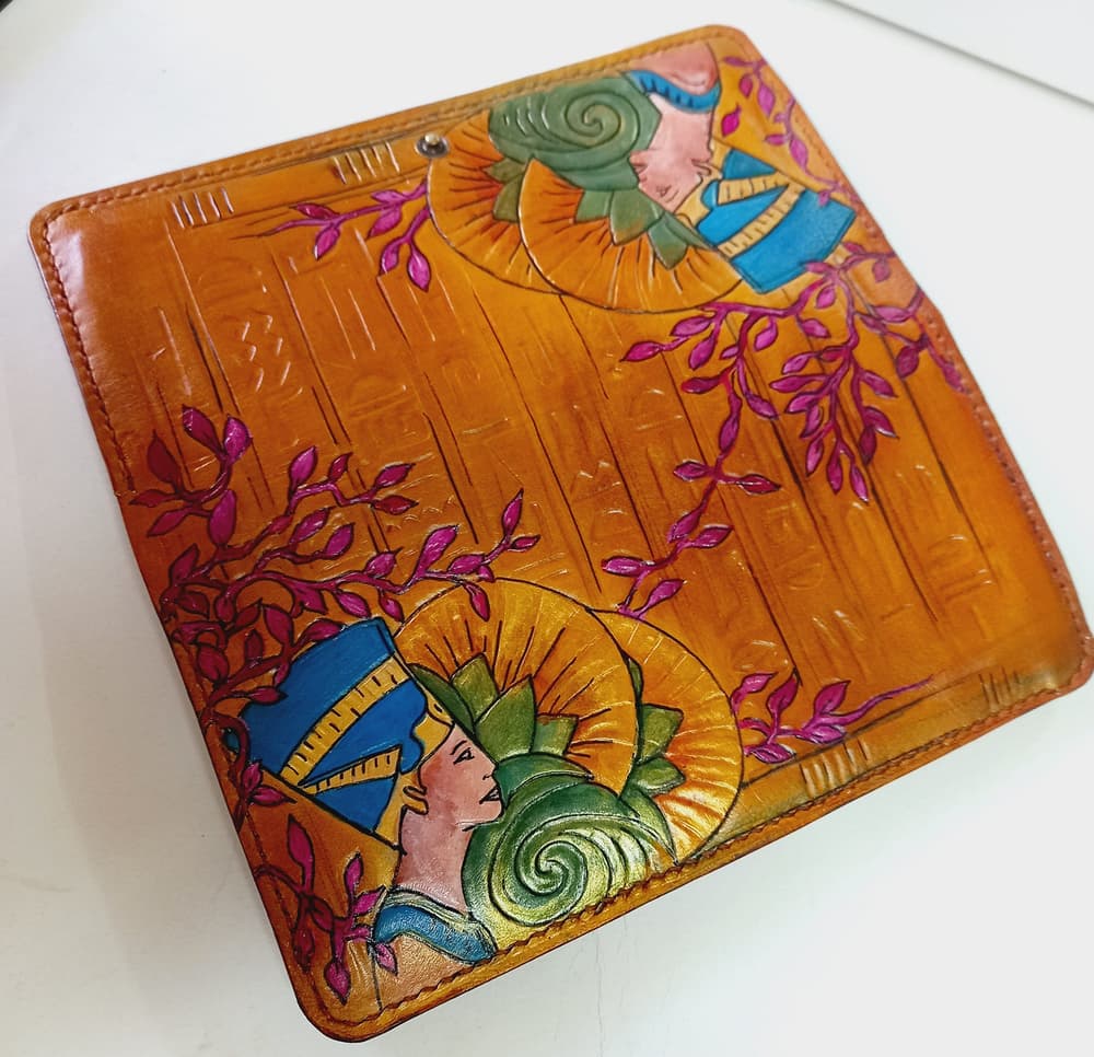 Genuine Leather women wallet with Carving and painting code2